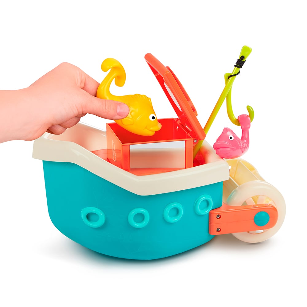 Bateau de pêcheur pour le bain