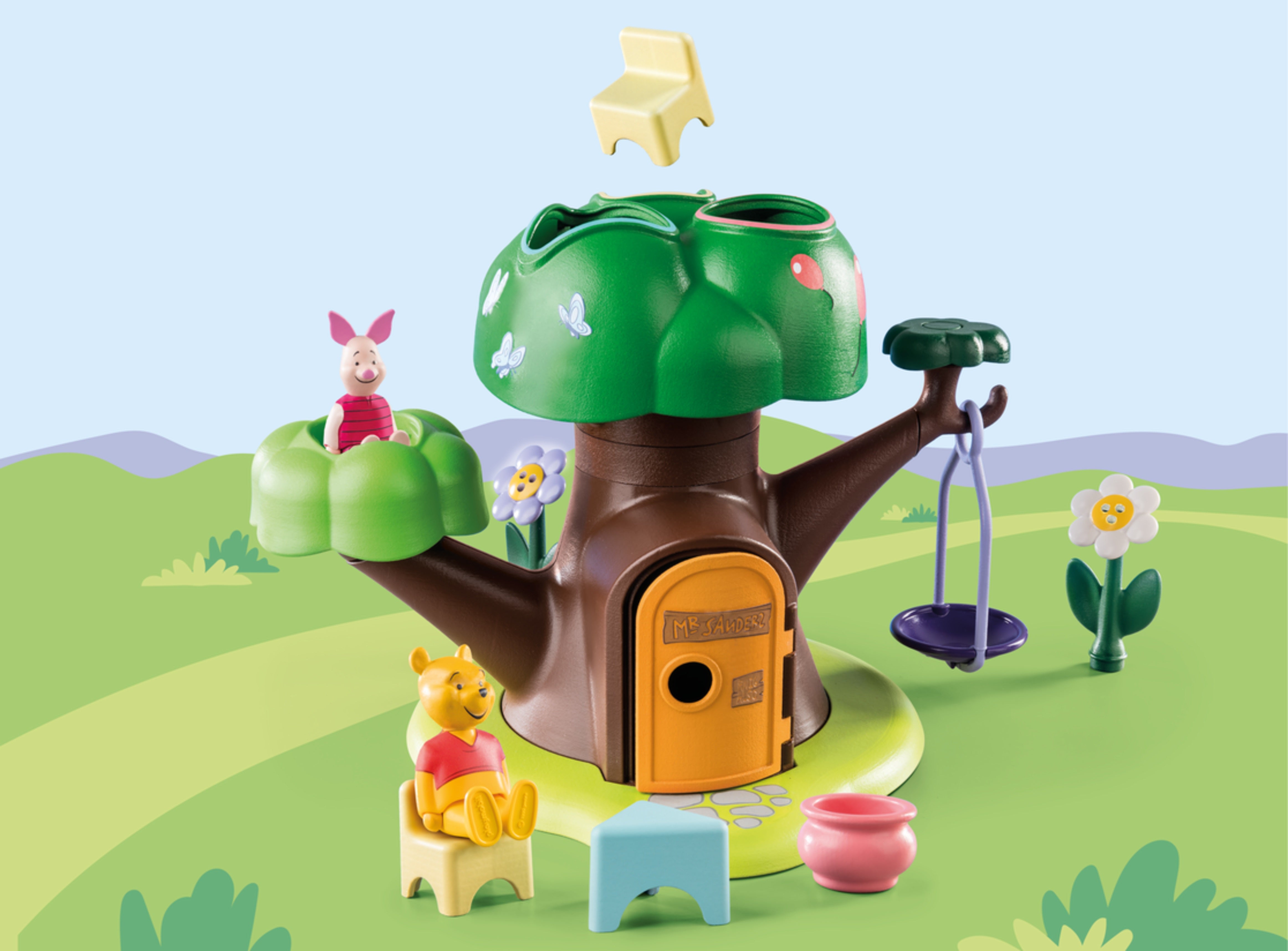 Junior Winnie l'ourson et Porcinet avec cabane