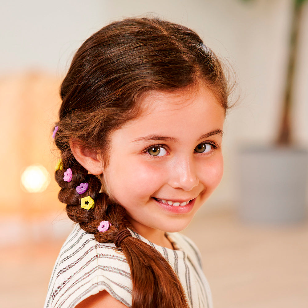 Steffi Love - Chevelure fleurie