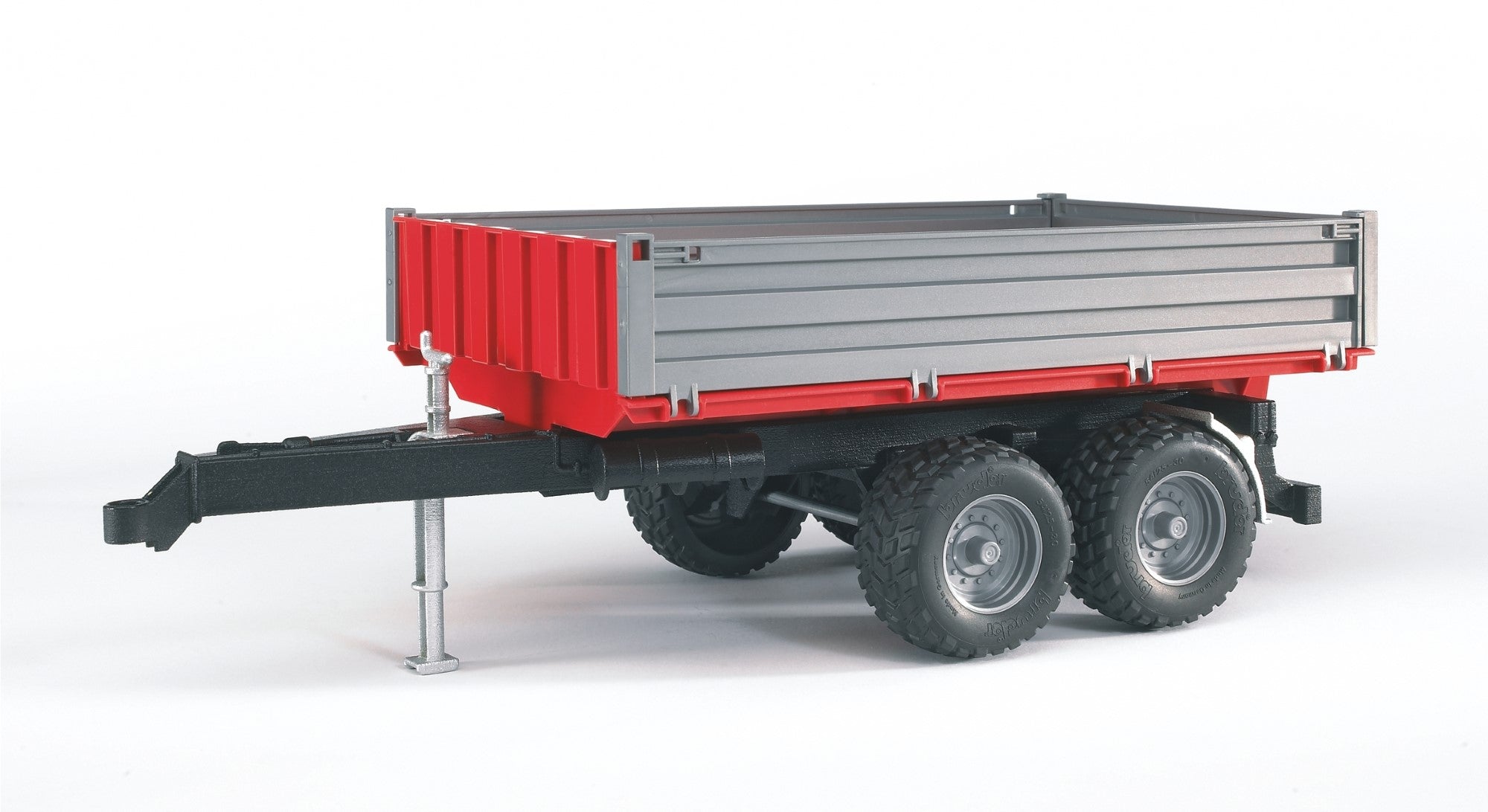 Remorque pour tracteur rouge et grise
