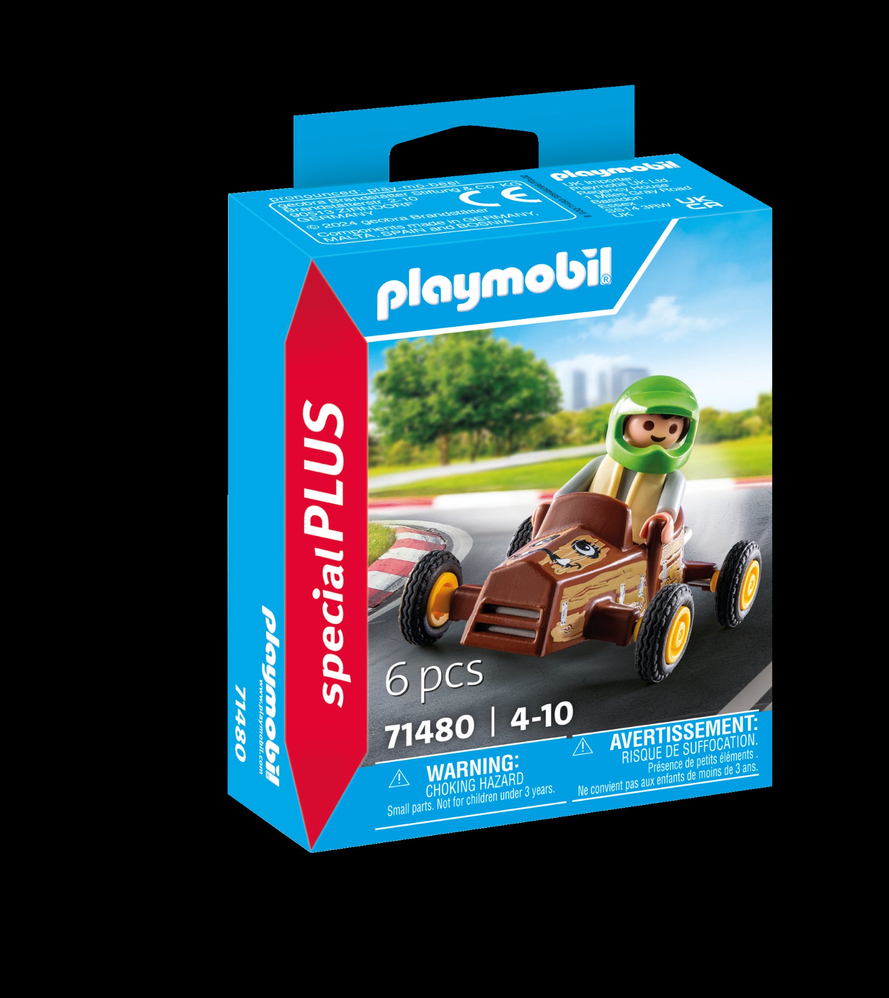 Enfant avec voiture de karting