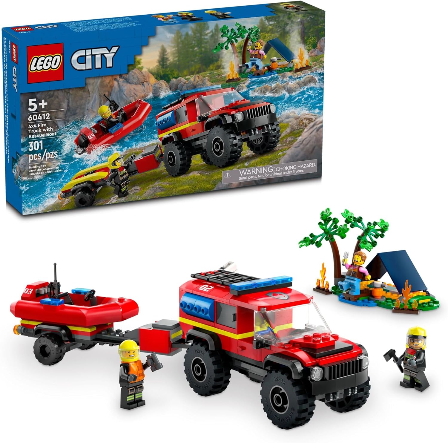 Le camion de pompiers 4x4 avec bateau de sauvetage