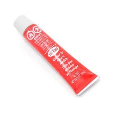 Colle (tube rouge) pour modèles à coller