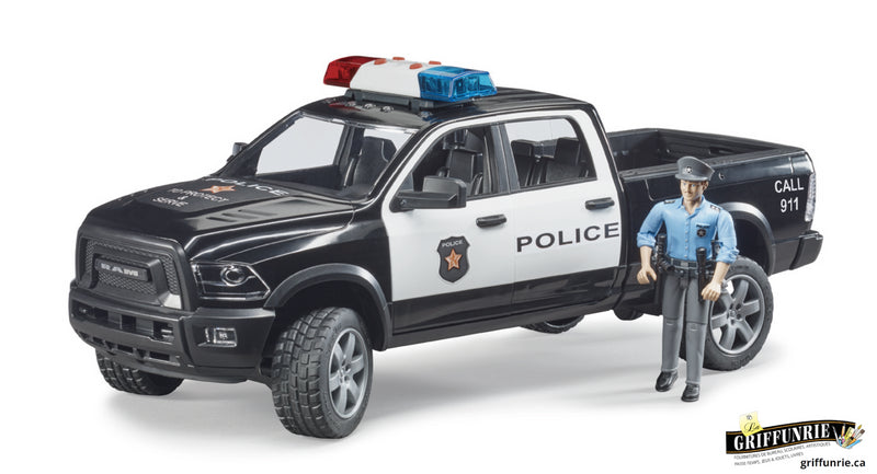 RAM 2500 Avec policier