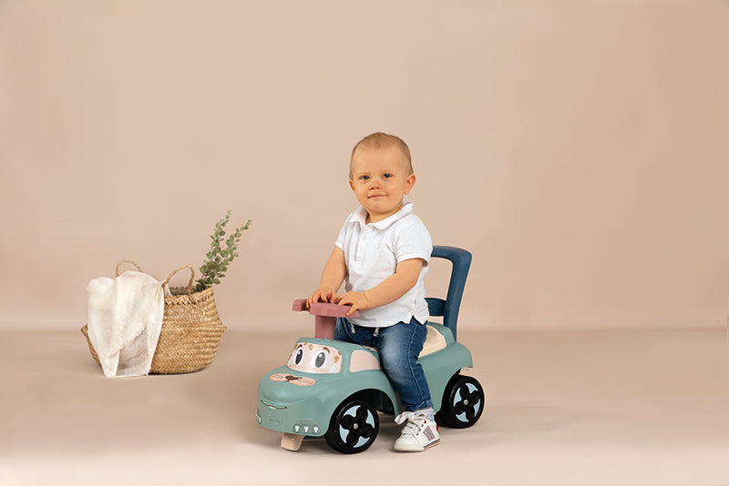 Porteur auto ergonomique Smoby Cars avec coffre à jouets